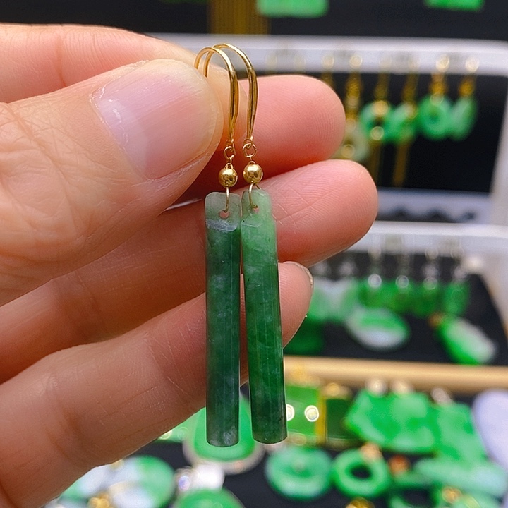 翡翠耳饰18K金镶嵌耳坠