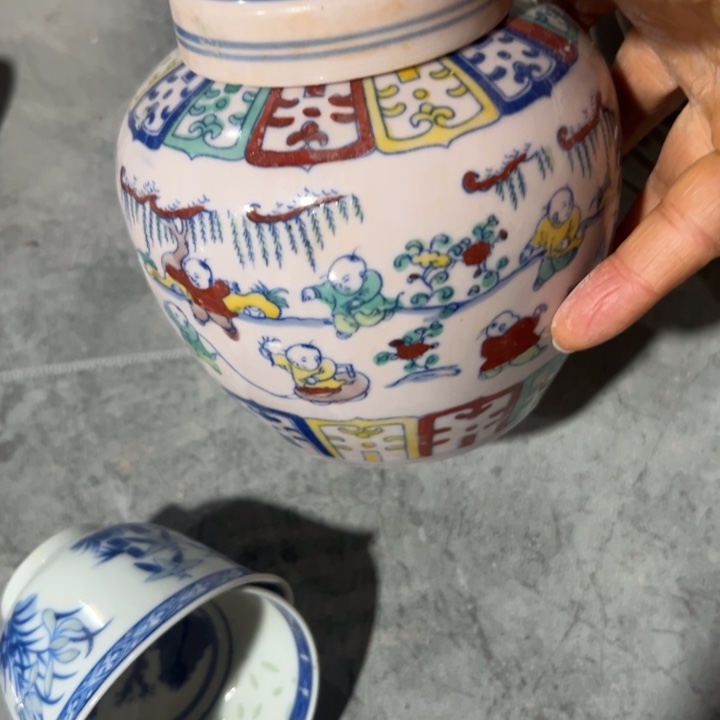 陶手绘童子茶叶罐