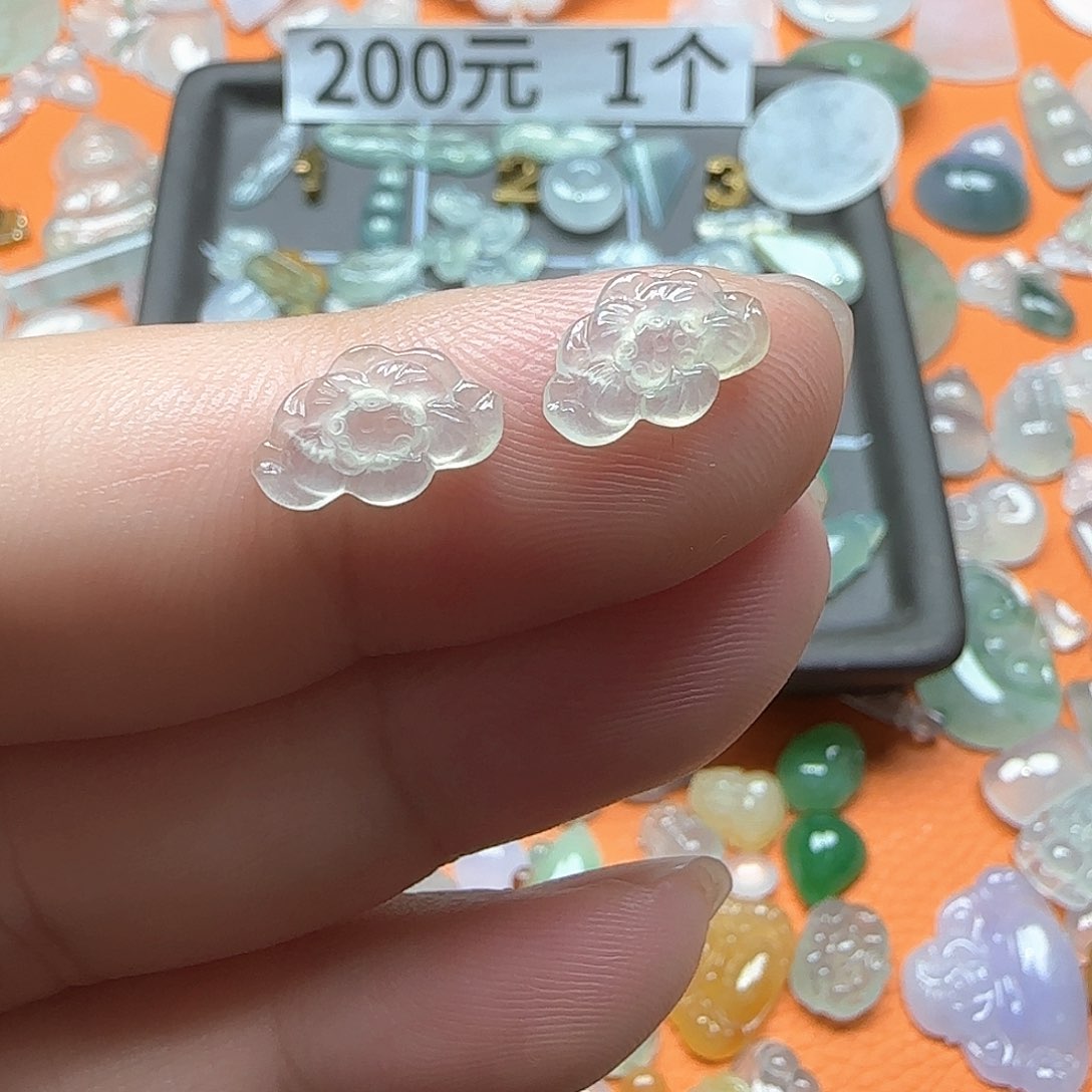 定制翡翠未镶嵌翡翠