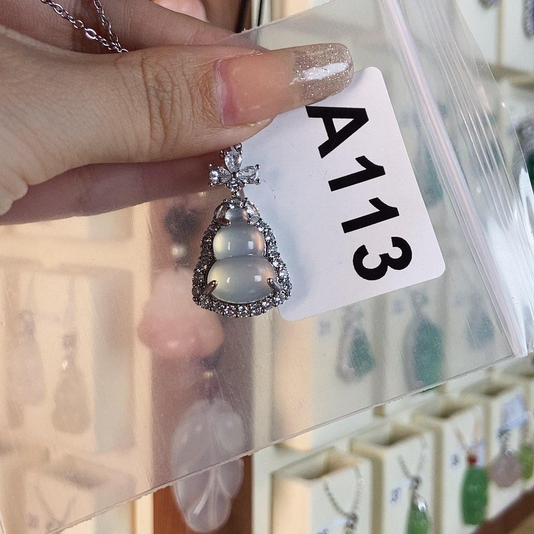 玛瑙/玉髓颈饰合金