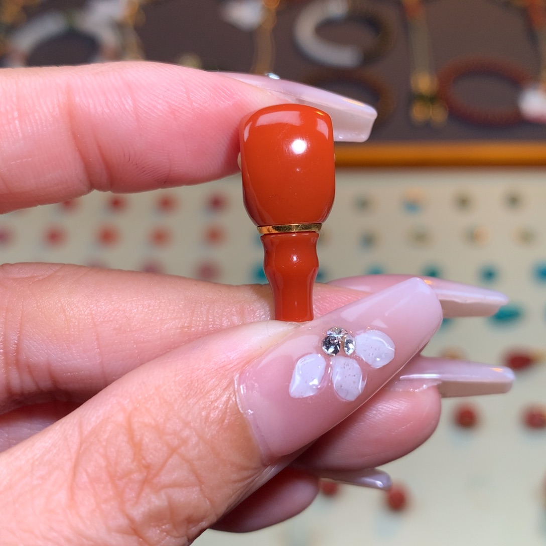 南红玛瑙18K金镶嵌颈饰