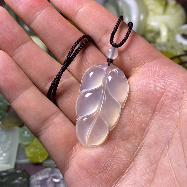 岫玉岫玉颈饰未镶嵌