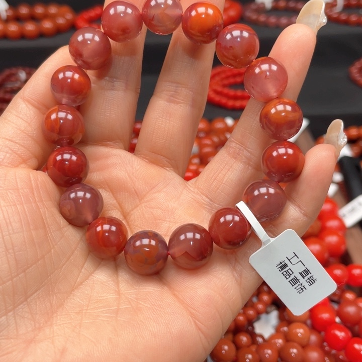 南红玛瑙手链未镶嵌拽****局