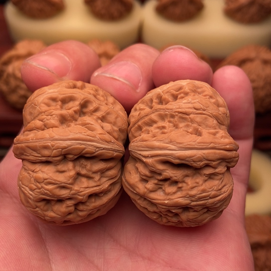 桃核把件绝配双翘头粗筋元宝39.5