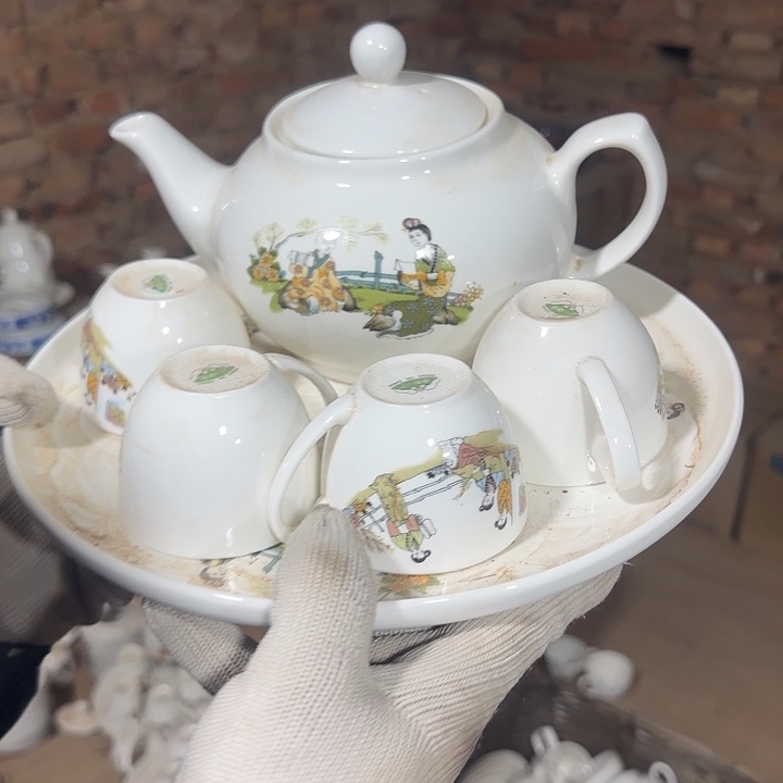 库存微瑕三娘教子多空茶壶一套容量800毫升