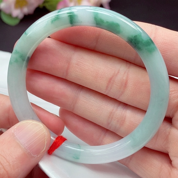 翡翠未镶嵌手镯56圈