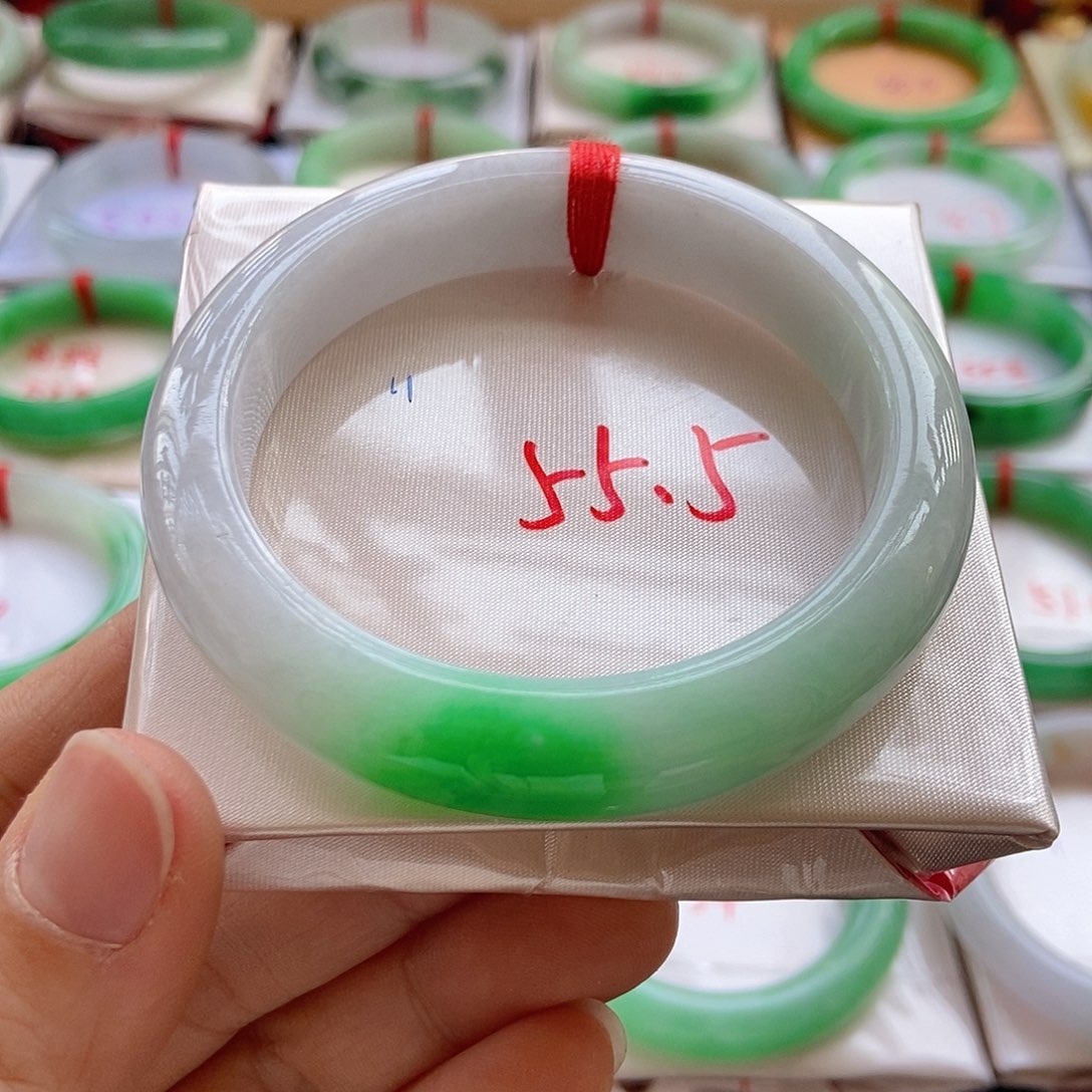 未镶嵌手镯翡翠11号