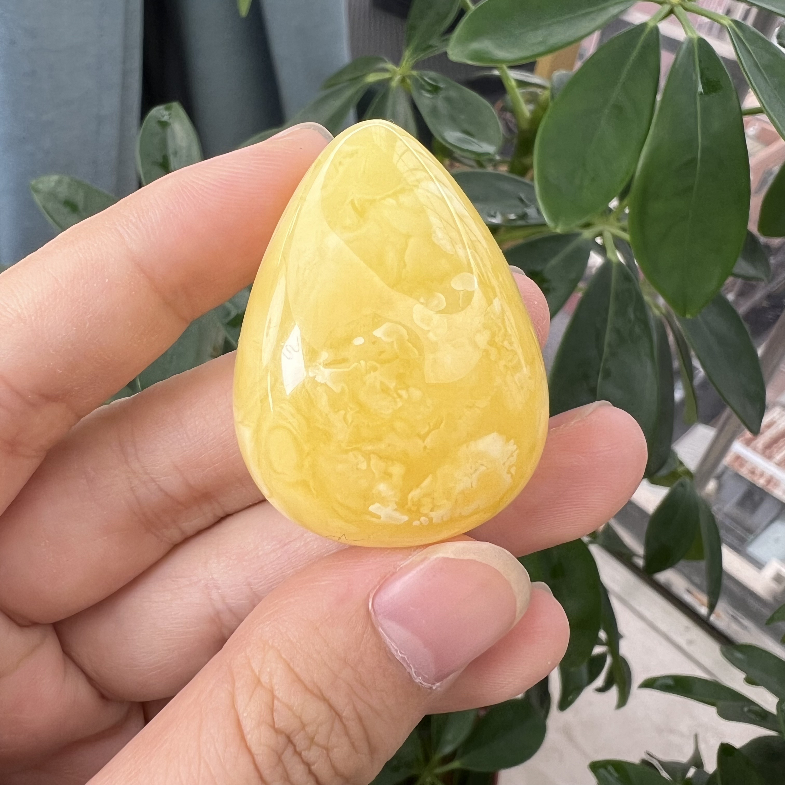 天然俄料满蜡白花蜜蜡水滴吊坠10.8g 带证书一物一拍