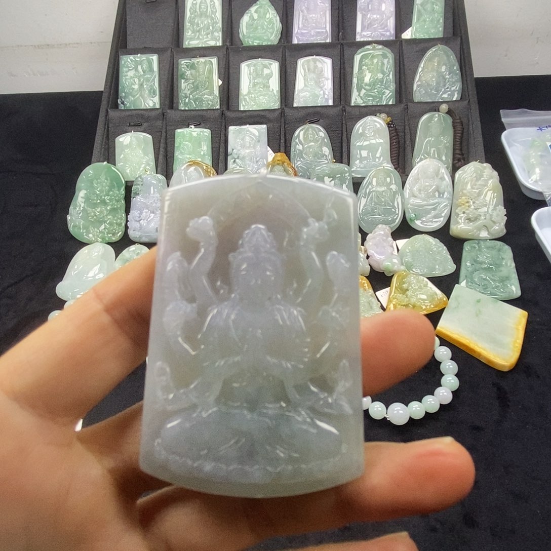 翡翠未镶嵌颈饰缅甸A货翡翠挂件