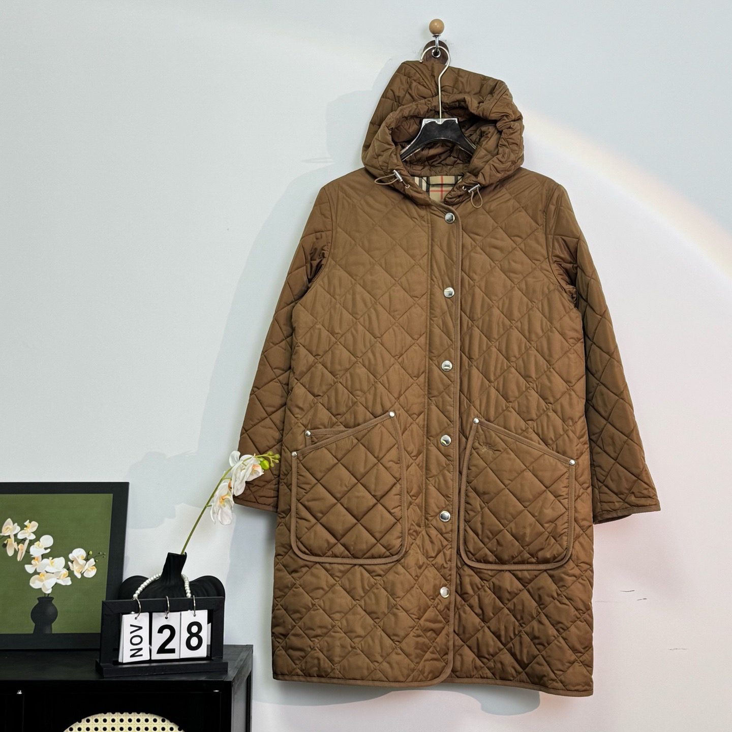 未使用 BURBERRY/博柏利 长款内里格纹菱格棉服 M码 