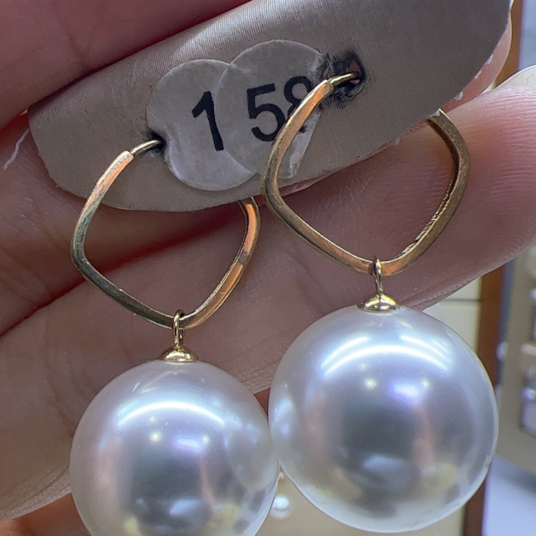 淡水珍珠耳饰18K金镶嵌