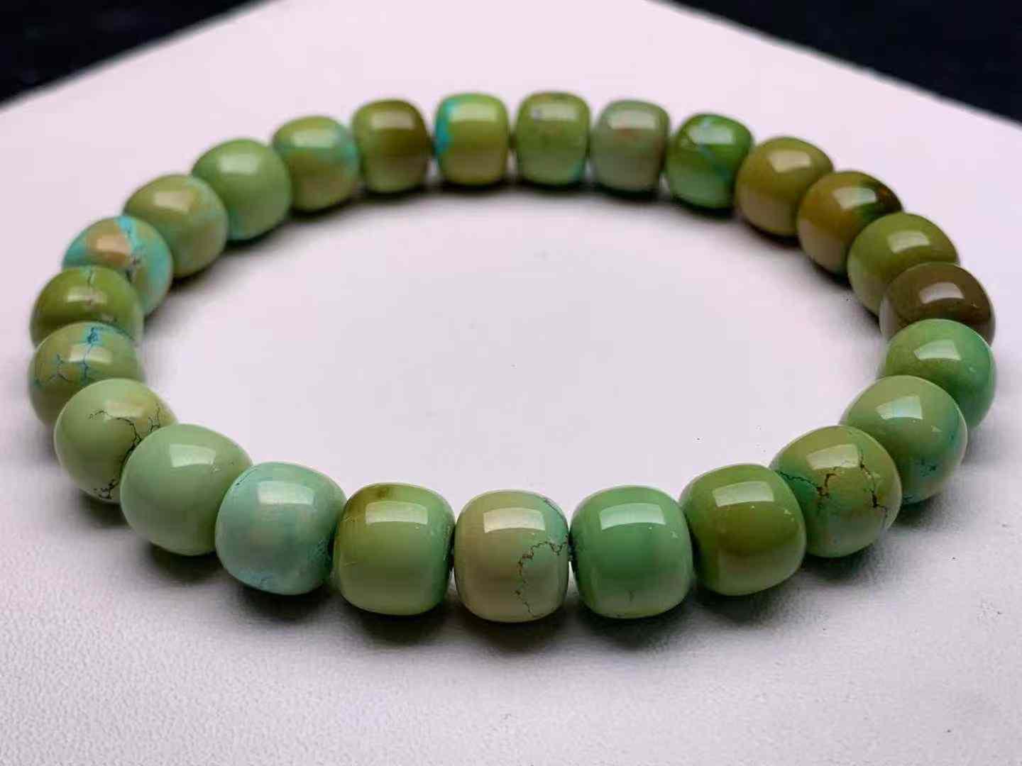 纯天然高瓷菜籽绿黄绿军绿水草纹绿松石老型手串，直径8.6+，精工