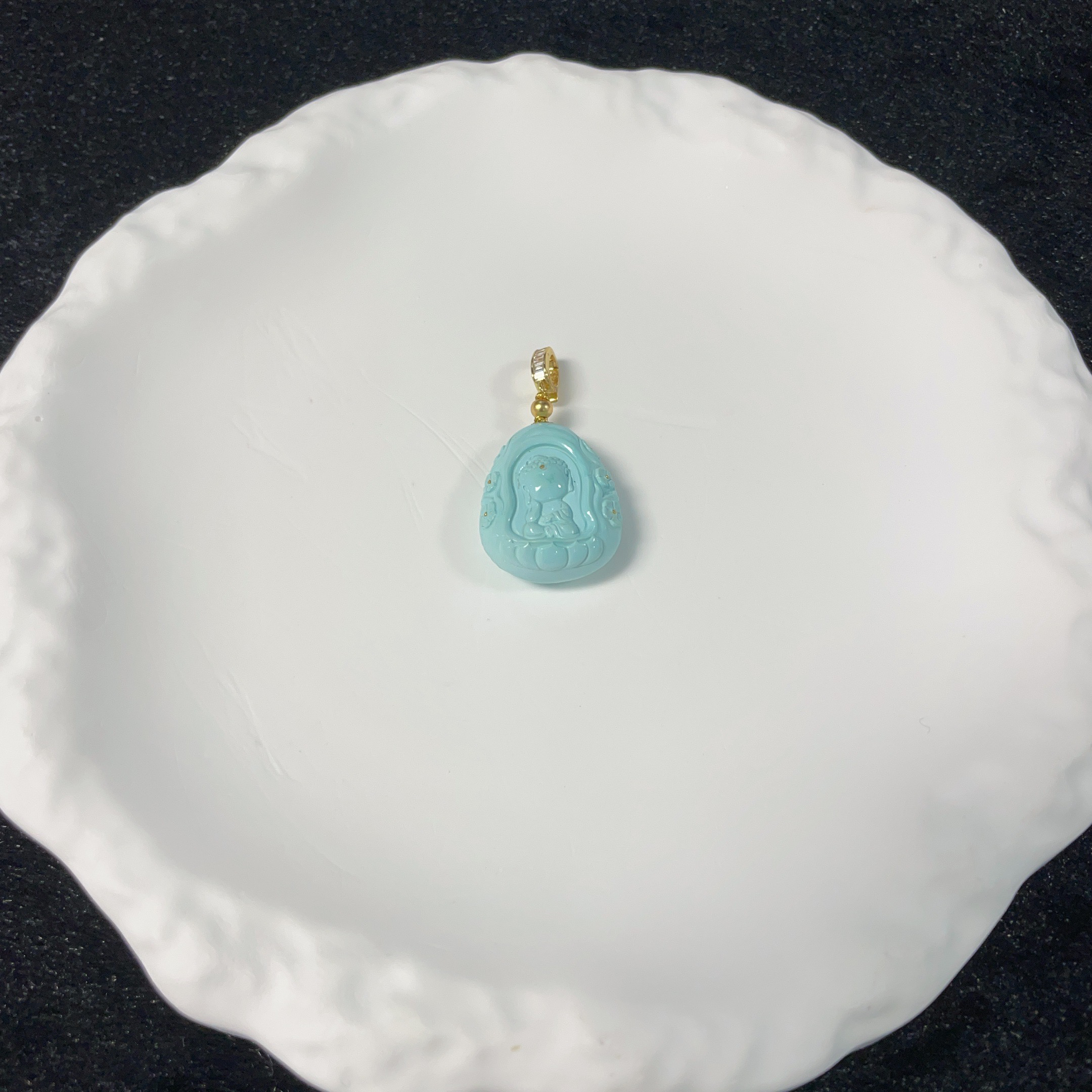 天然原矿高瓷绿松石无相佛吊坠多样性发一