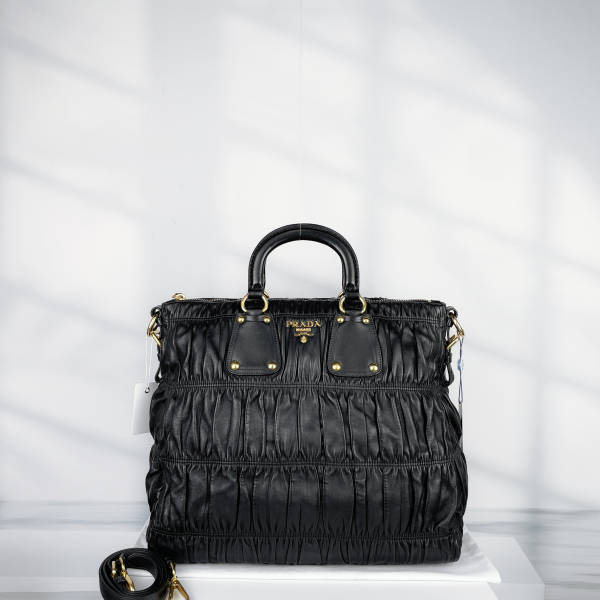 95新/普拉达/市场价16000/包包/250308RN0014