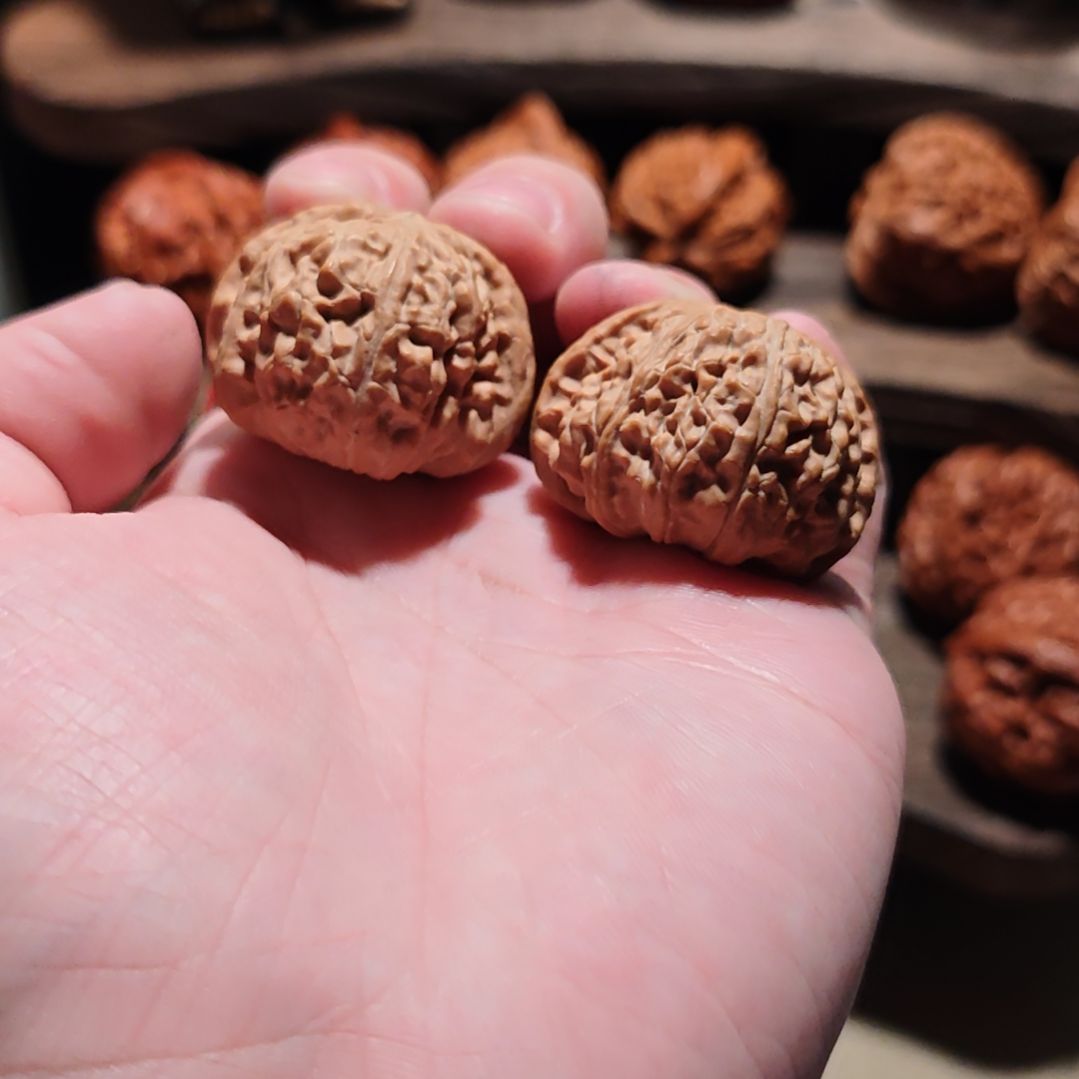 s***r文玩核桃把件37闷白全品