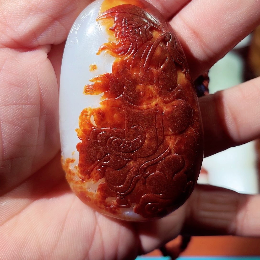 和田玉未镶嵌把件