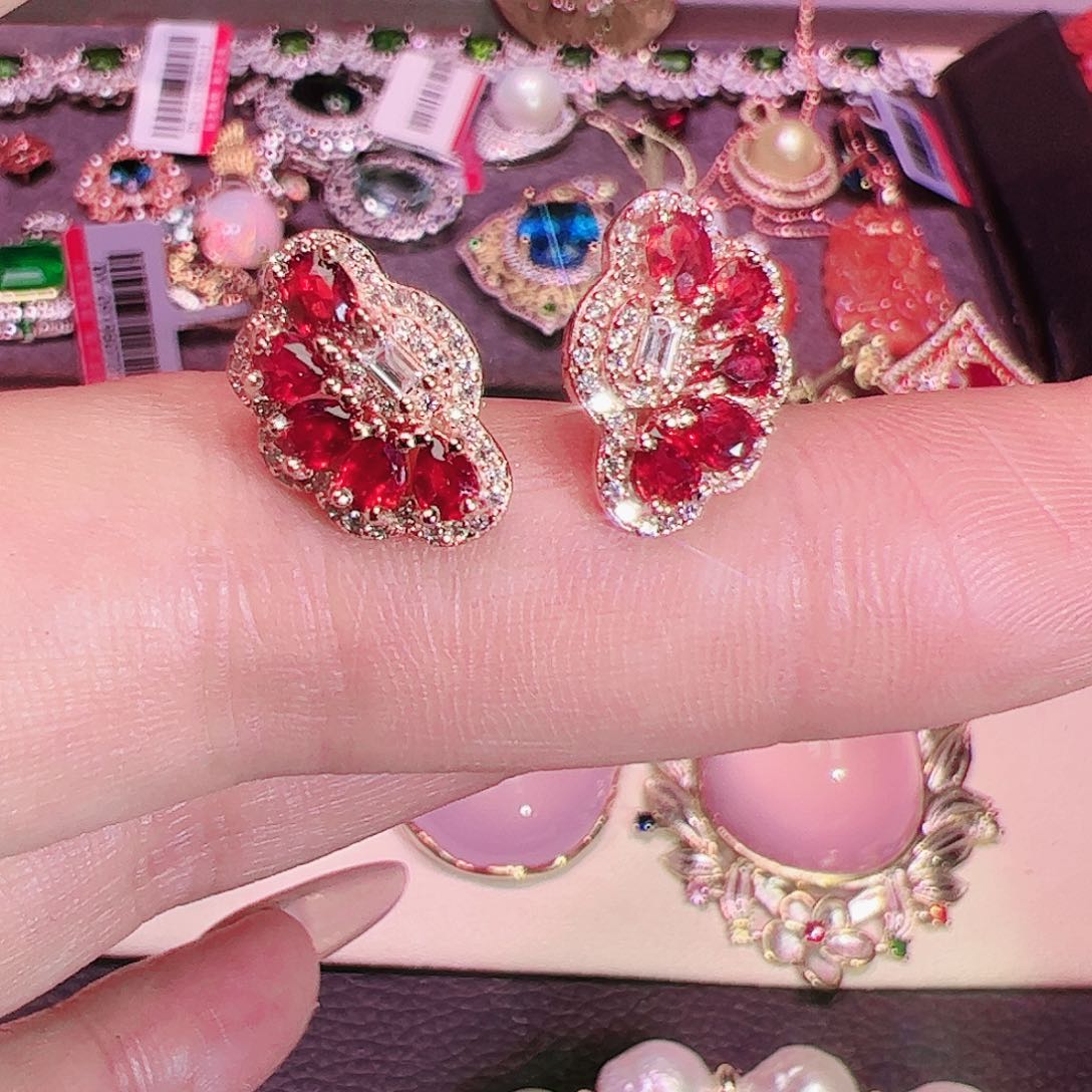 彩色蓝宝石耳钉银S925镶嵌