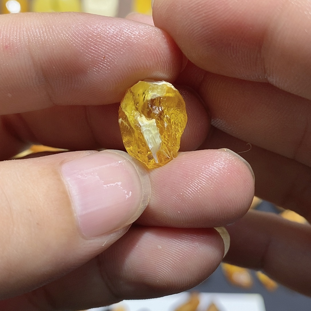 定制琥珀蜜蜡原石定制