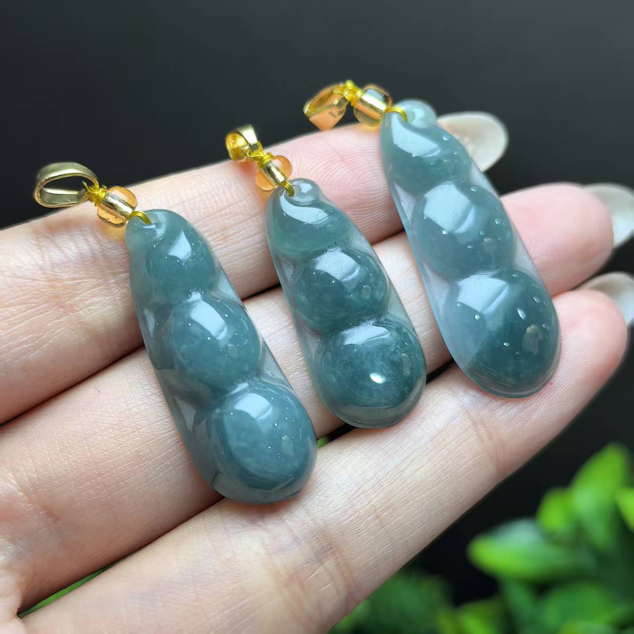 A5397【百百福珠宝】翡翠A货豆子吊坠-配皮绳-多样性发货只发一件