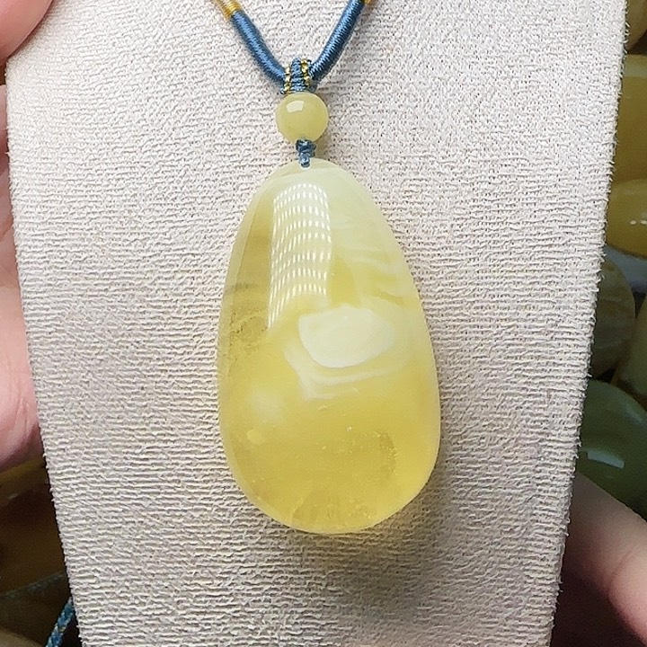 琥珀未镶嵌手链吊坠