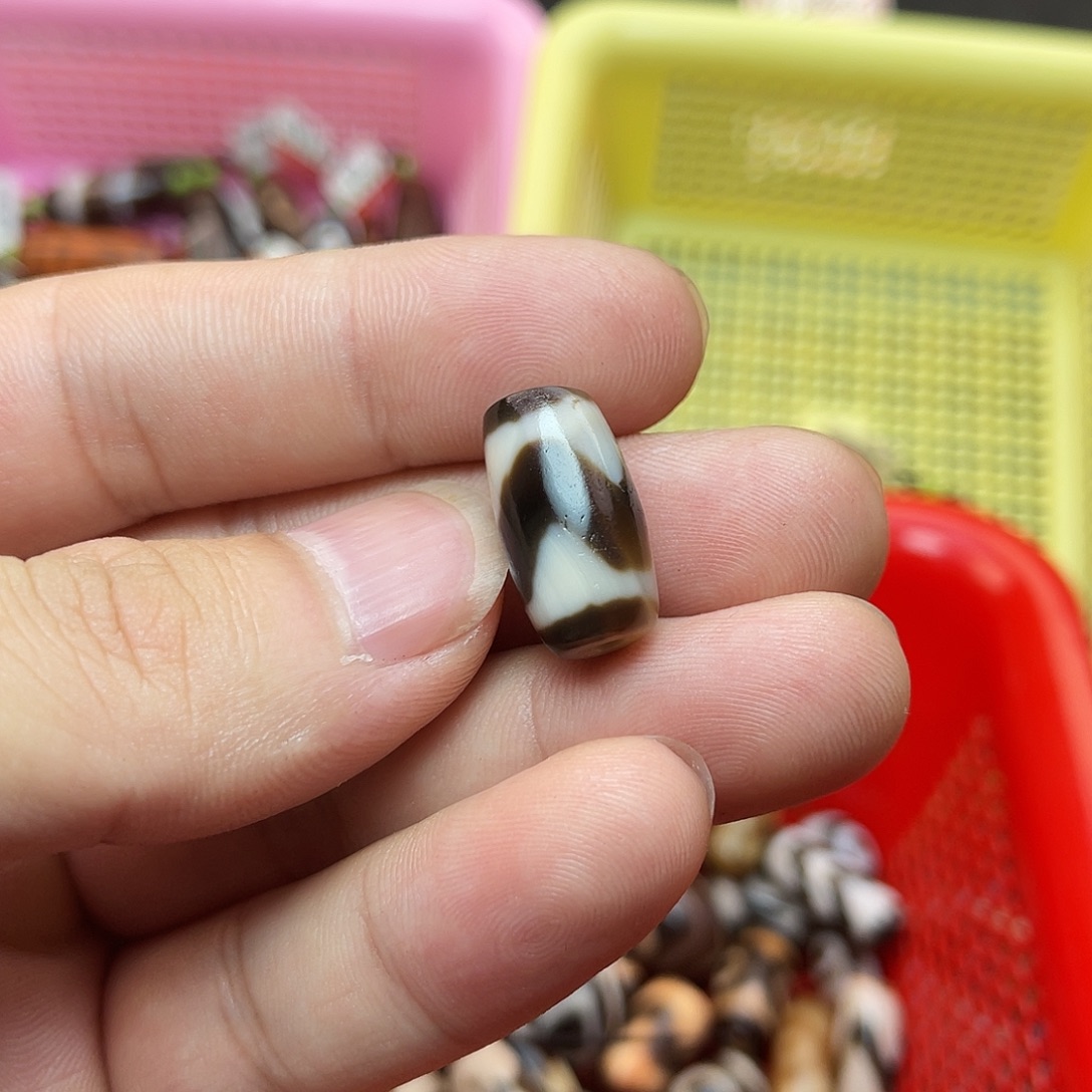 可***？玛瑙/玉髓未镶嵌珠宝半成品