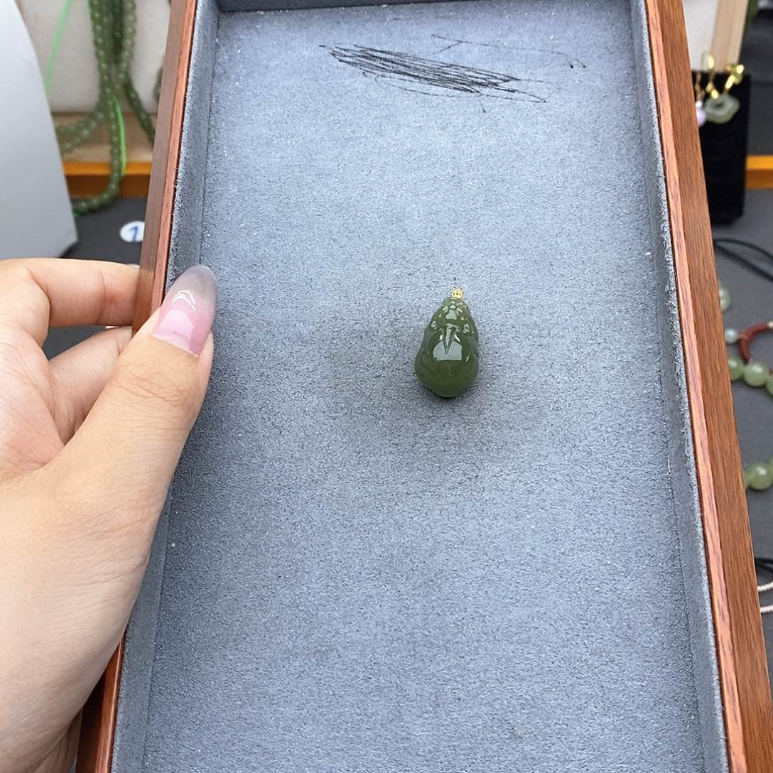 和田玉18K金镶嵌吊坠(不含链)