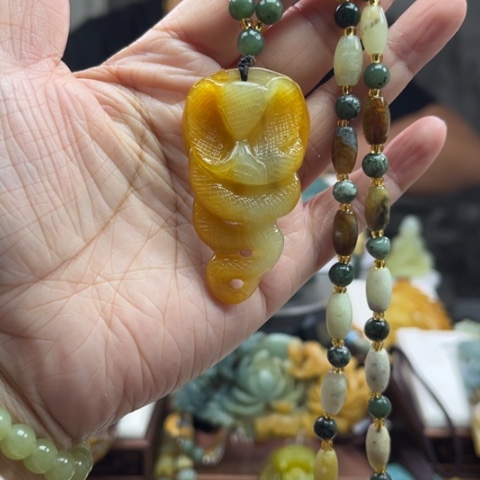 岫玉挂件未镶嵌（**）挂件