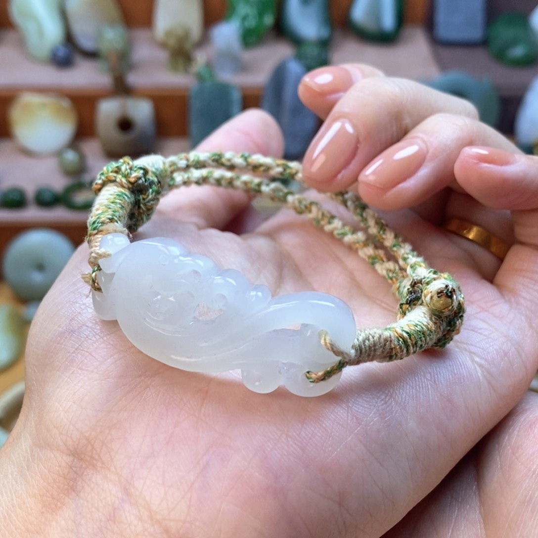 和田玉颈饰未镶嵌