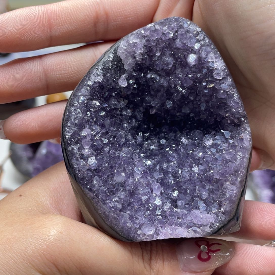 紫晶大型摆件（非配饰）未镶嵌