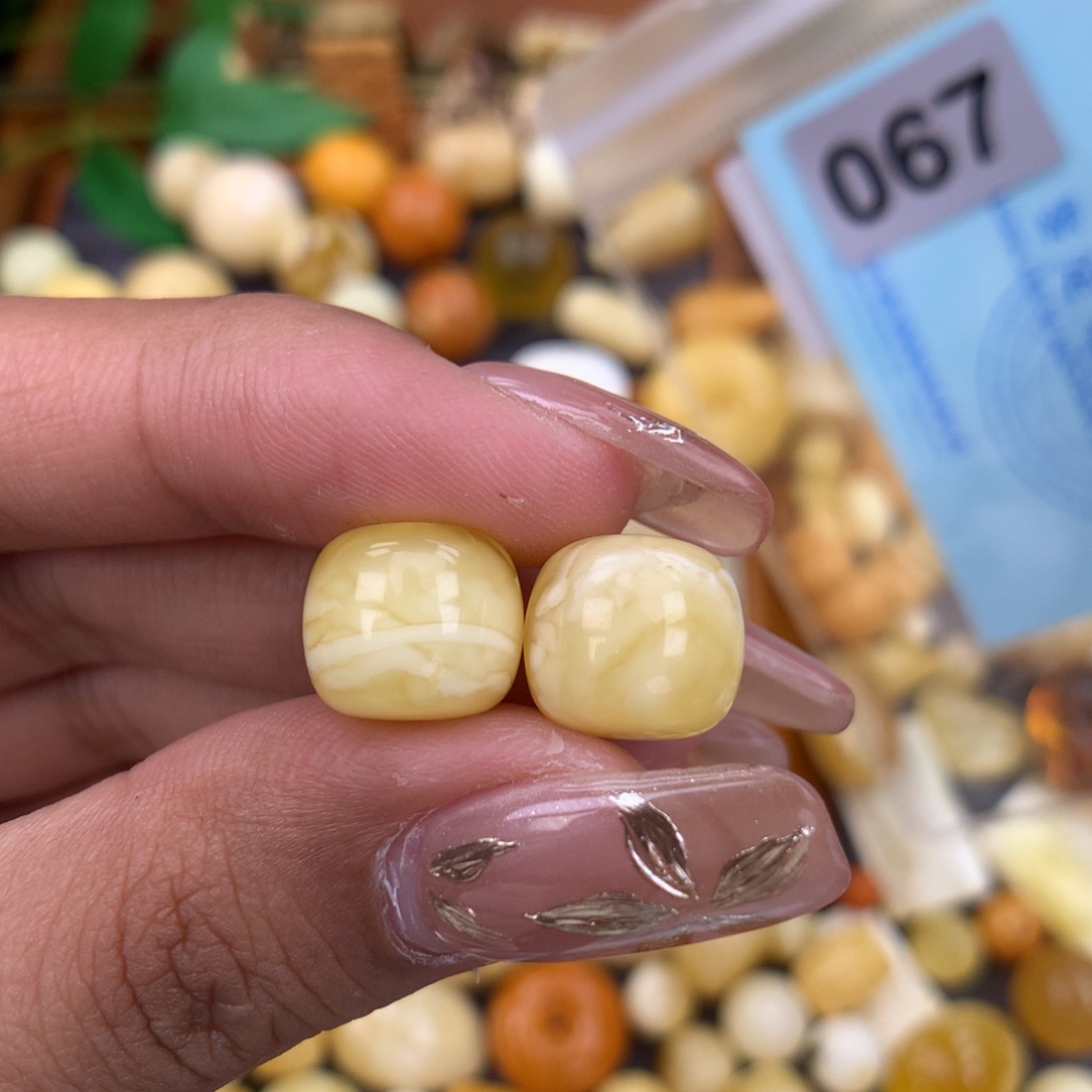 琥珀珠宝奇石未镶嵌11.4