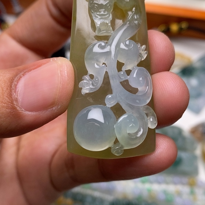 定制翡翠未镶嵌娄