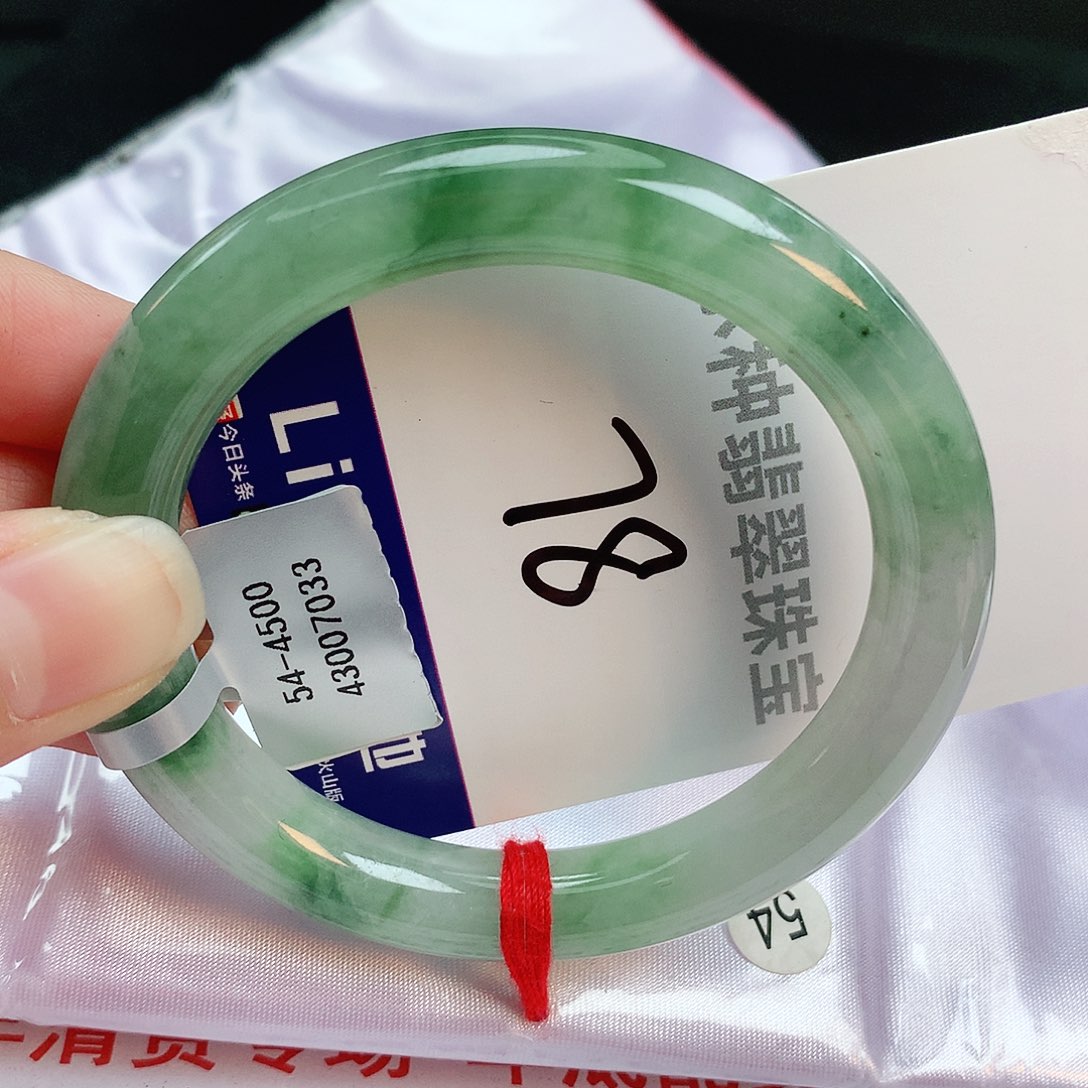 翡翠手镯未镶嵌缅甸天然A货翡翠手镯