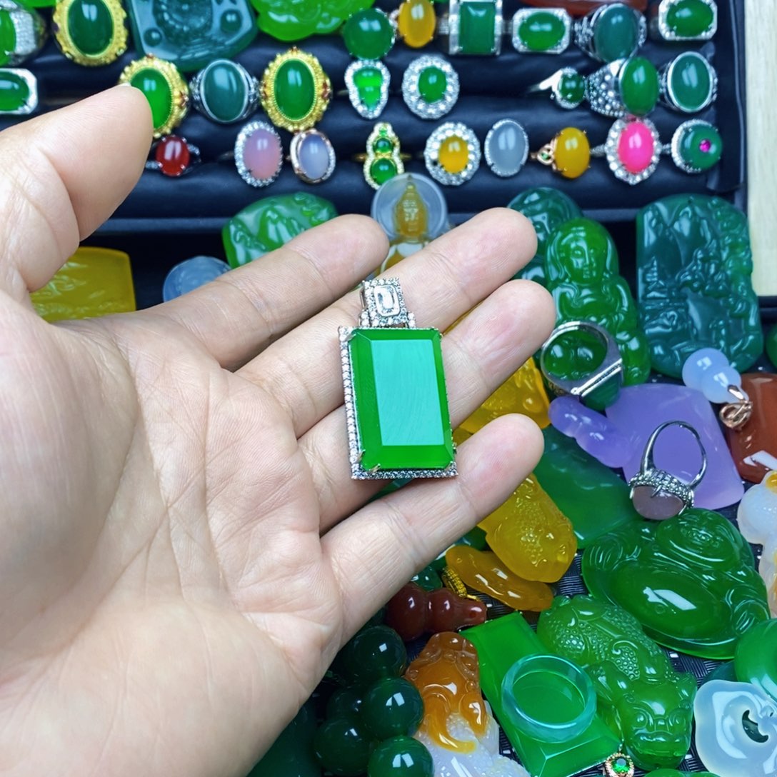 研***研合金颈饰玛瑙/玉髓