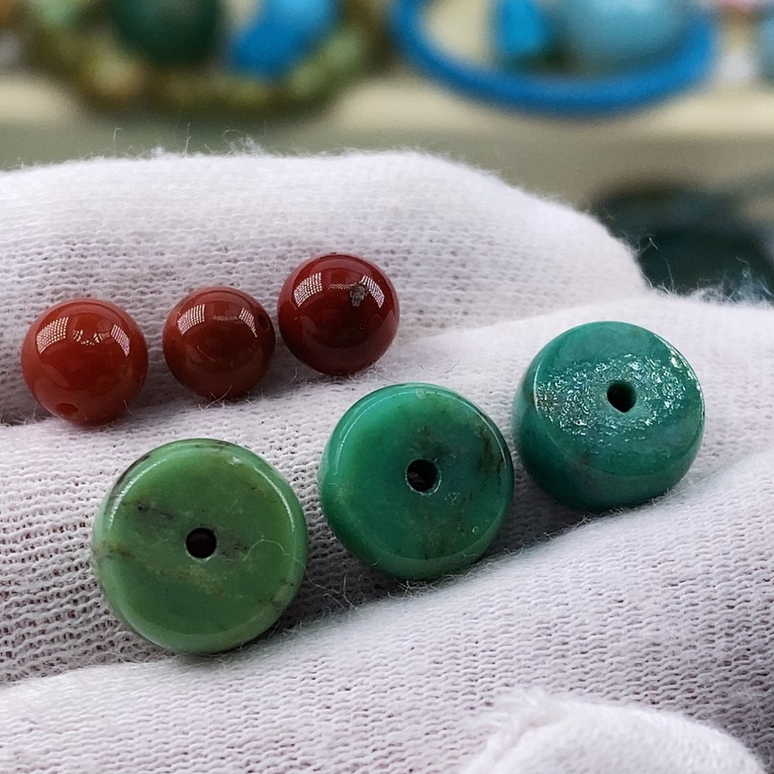 南红玛瑙未镶嵌珠宝奇石