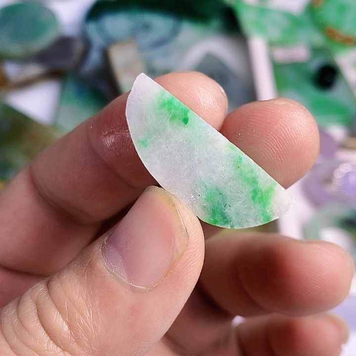 翡翠散珠天然翡翠A货挂件