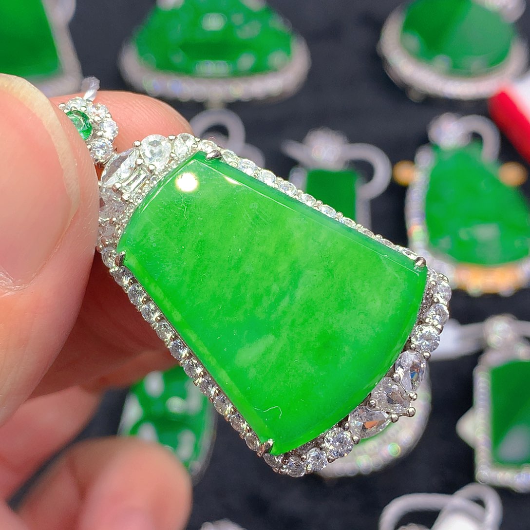 翡翠银S925镶嵌颈饰我