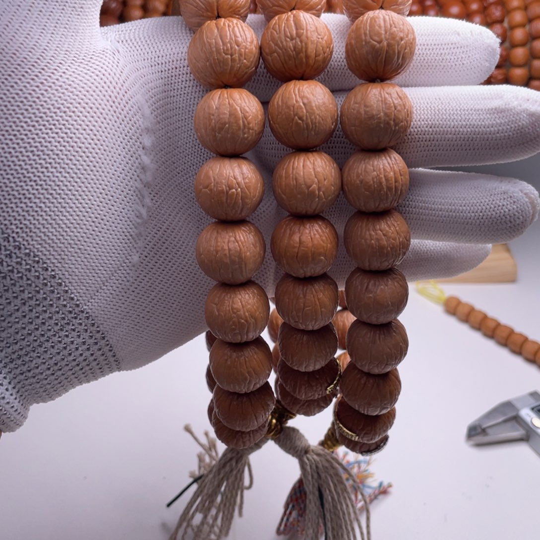 吊坠猴头核桃聚宝盆