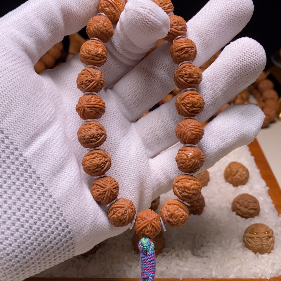 核桃猴头三棱核桃