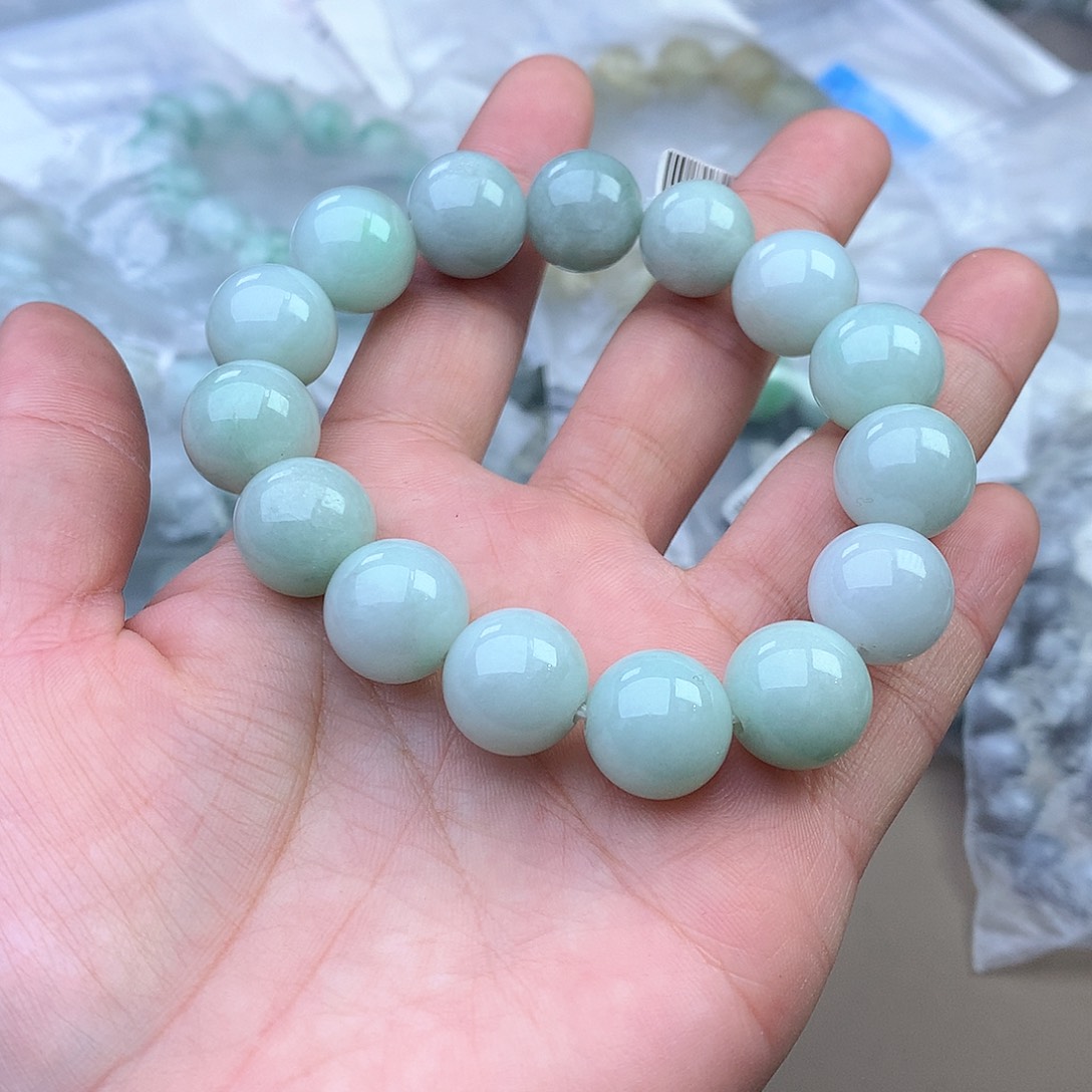 未镶嵌手串定制翡翠