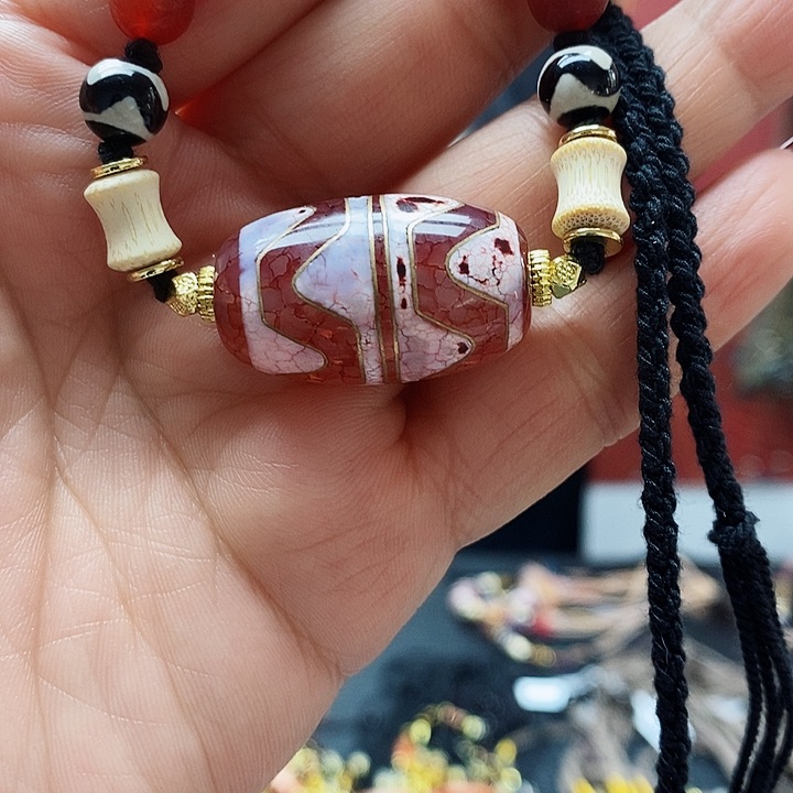 玛瑙/玉髓颈饰合金