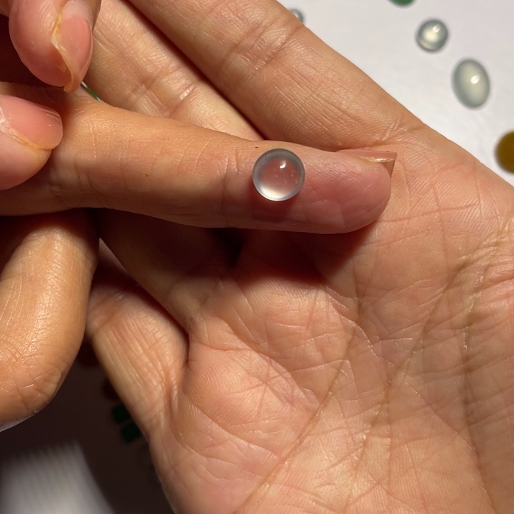 翡翠颈饰未镶嵌蛋面