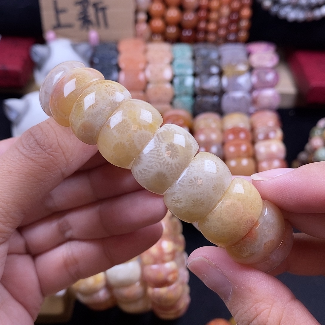 硅化珊瑚（珊瑚玉）手牌未镶嵌6