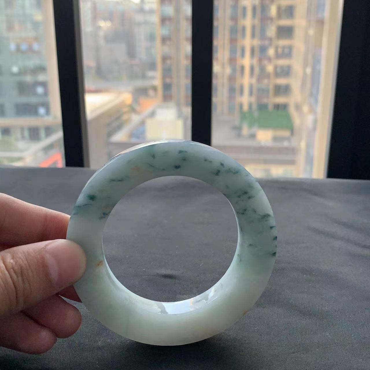 缅甸天然翡翠飘花手镯