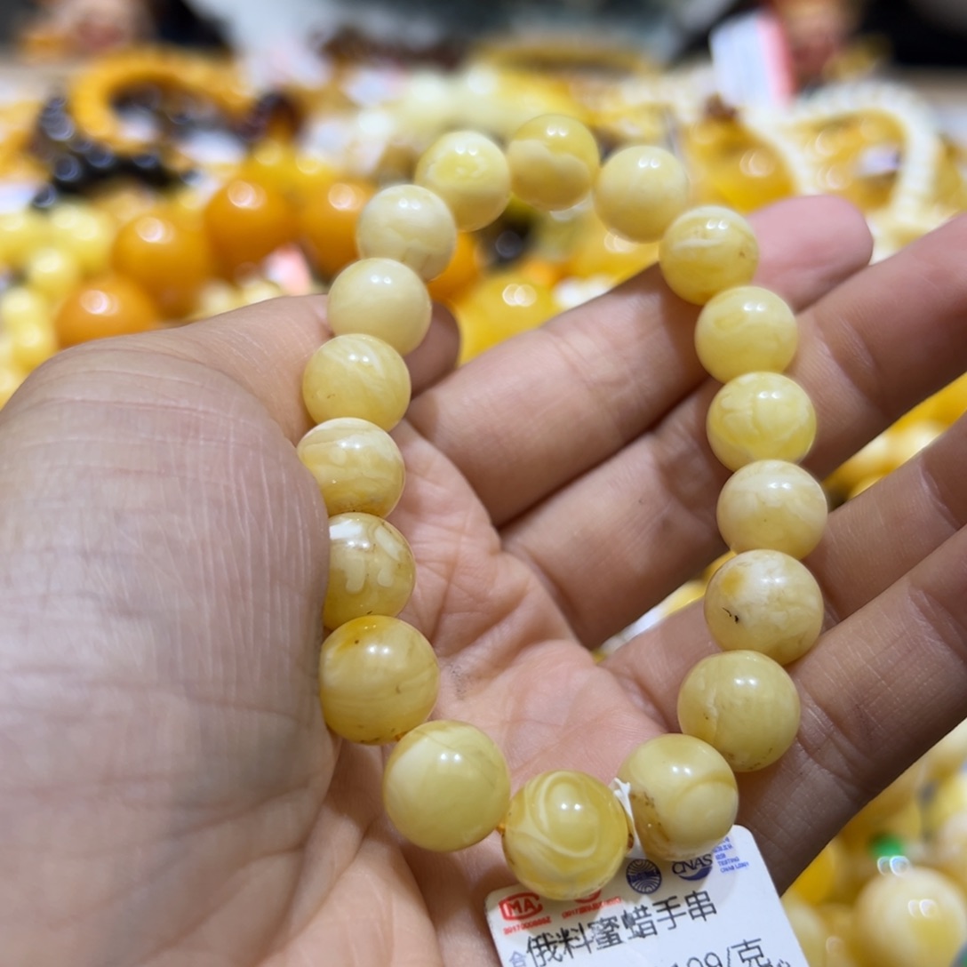 琥珀珠宝奇石未镶嵌