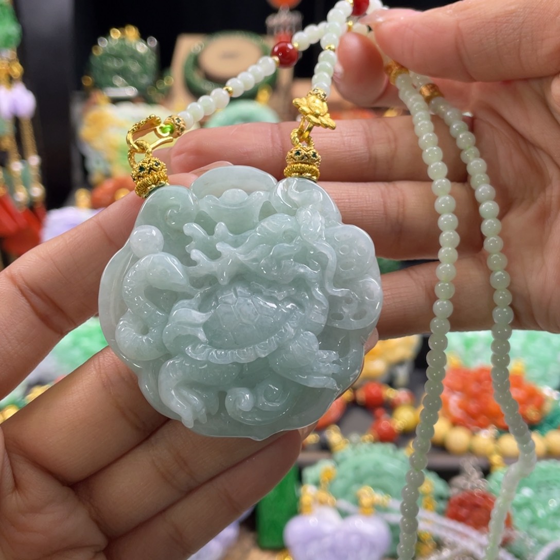翡翠颈饰未镶嵌代编织