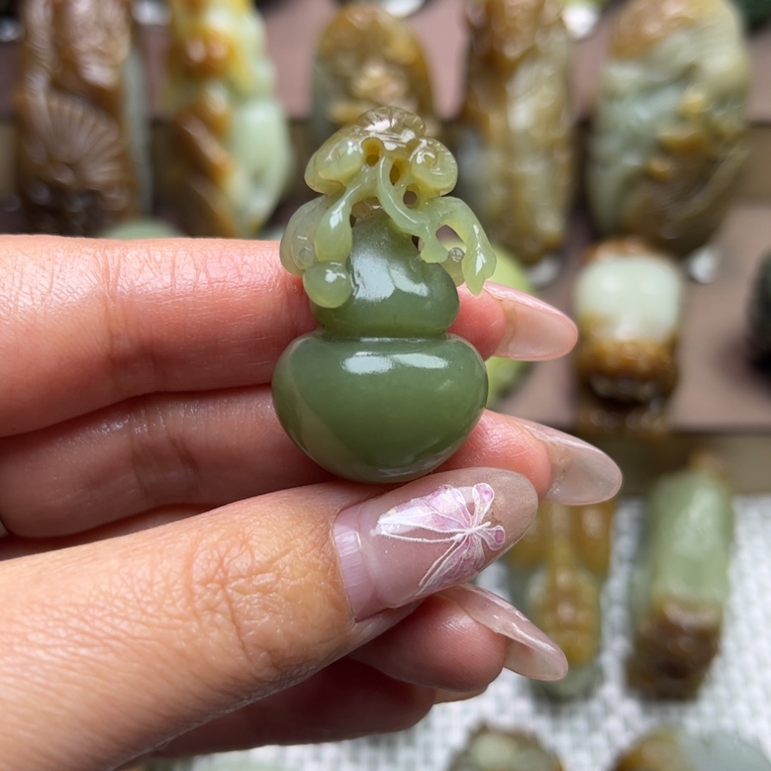 和田玉挂件未镶嵌