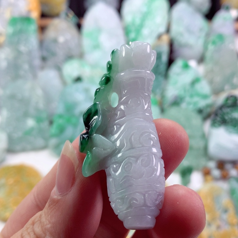 【闪购商品】翡翠吊坠(不含链)未镶嵌