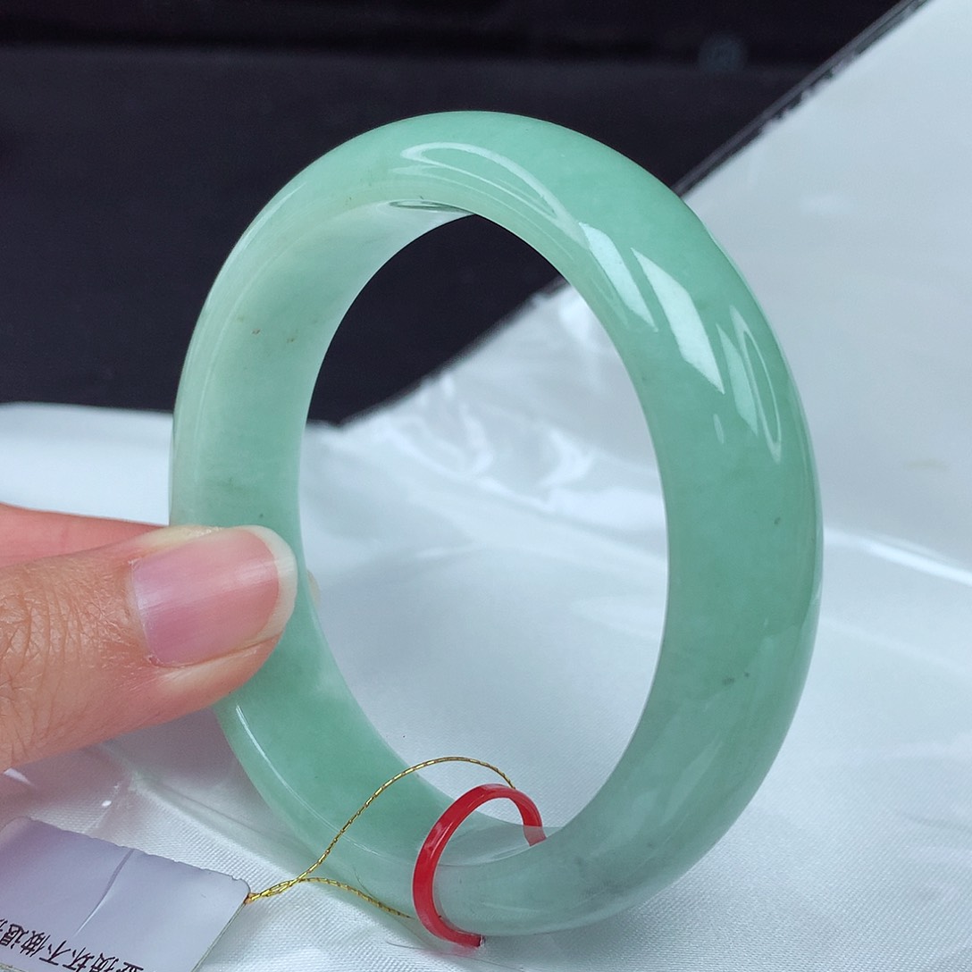 翡翠未镶嵌手镯57圈9391轮胎