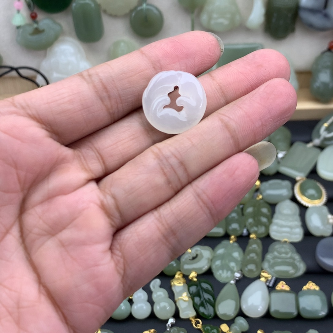 吊坠(不含链)未镶嵌和田玉