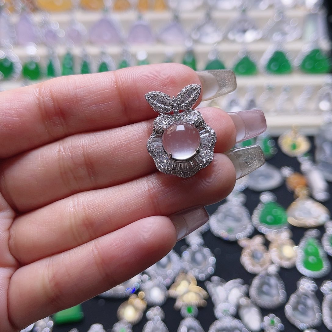 石英质玉颈饰银S925镶嵌